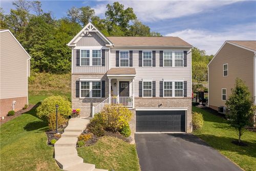 330 Everest Cir, Houston, PA, 15342-2010 | Card Image