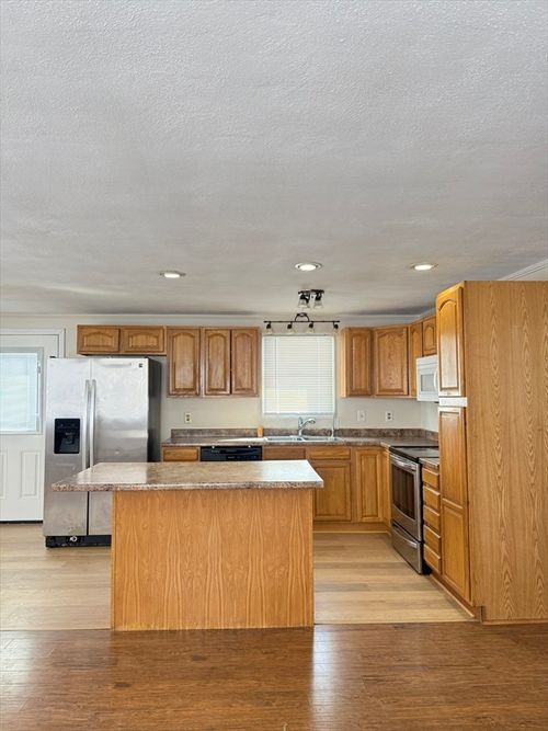 1-33 N Sullivan Rd, Charlton, MA, 01507 | Card Image