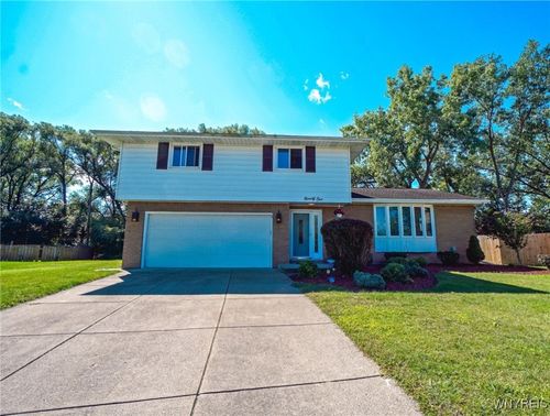 91 Smallwood Dr, West Seneca, NY, 14224-2719 | Card Image
