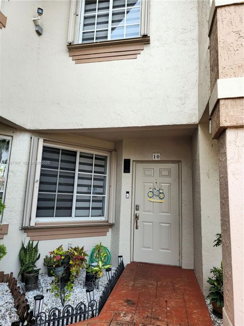 apt-10i-8330 Nw 10th St, Doral, FL, 33126-2717 | Card Image