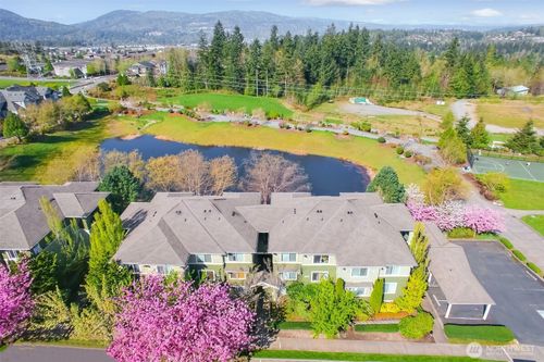 apt-203-1957 23rd Pl Ne, Issaquah, WA, 98029-7809 | Card Image