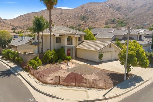 22527 Mountain View Rd, Moreno Valley, CA, 92557-2658 | Card Image