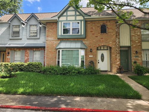 172-11002 Hammerly Blvd, Houston, TX, 77043-1926 | Card Image
