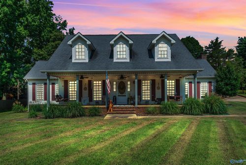 216 Whitfield Dr, Athens, AL, 35613-2718 | Card Image