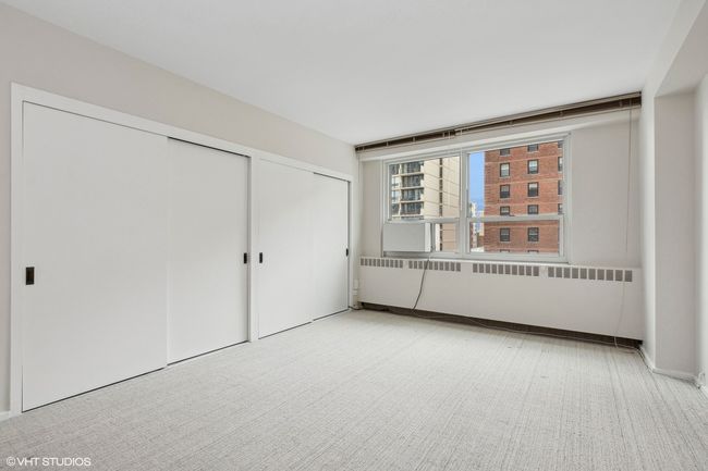APT-5D - 3180 N Lake Shore Dr, Condo with 2 bedrooms, 2 bathrooms and 2 parking in CHICAGO IL | Image 12