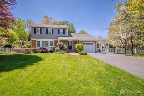 6 Millstone Dr, East Windsor, NJ, 08512-3012 | Card Image