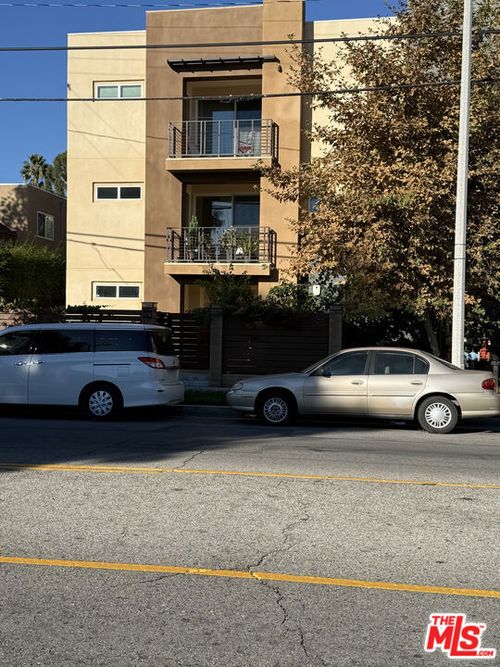 14104 W Monroe Pl, Van Nuys, CA, 91405-5655 | Card Image