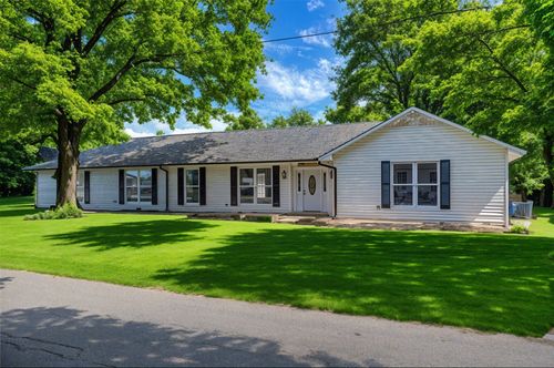 104 W Brandon St, Edgewood, TX, 75117 | Card Image