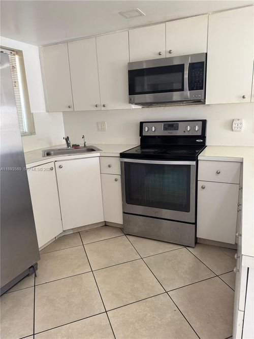 apt-104-5530 W 26th Ct, Hialeah, FL, 33016-4793 | Card Image