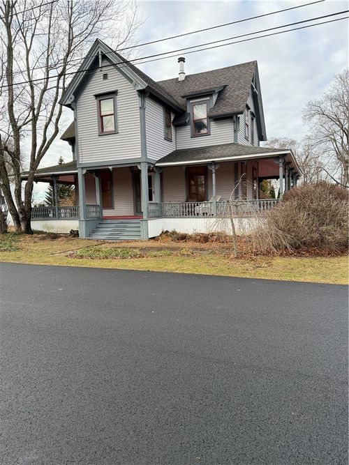 41 Lippitt Ave, Warwick, RI, 02889-4707 | Card Image