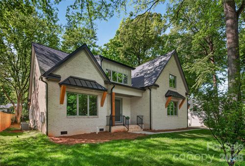 1600 E Barden Rd, Charlotte, NC, 28226-5834 | Card Image