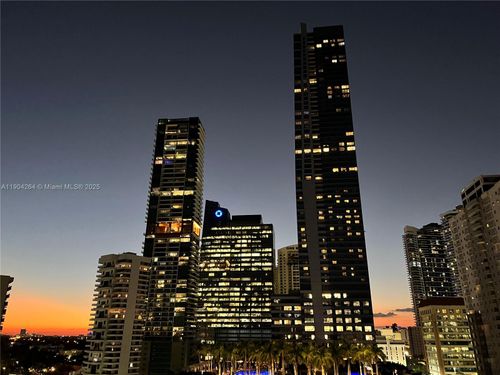 apt-1406d-1420 Brickell Bay Dr, Miami, FL, 33131-3615 | Card Image