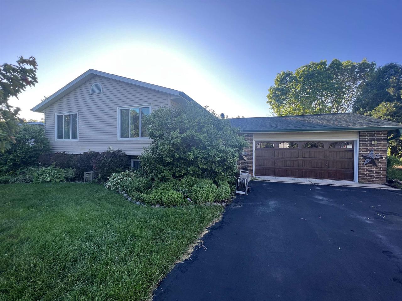Seminole Way, Deforest, WI 53532