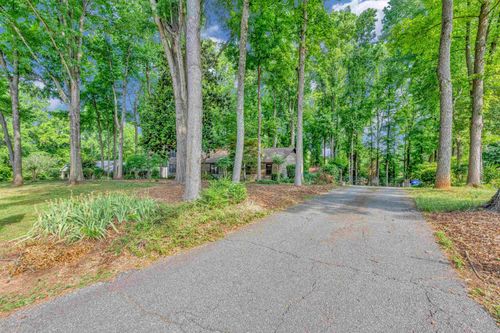 512 Brian Dr, Spartanburg, SC, 29307-2418 | Card Image