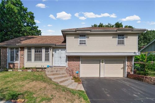 10530 Wedd St, Overland Park, KS, 66212-5646 | Card Image