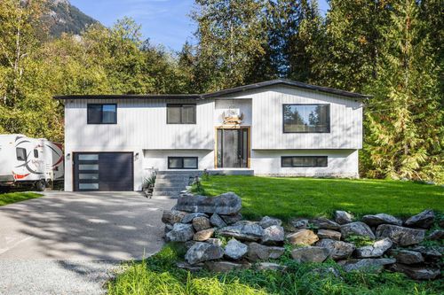 66686 Kawkawa Lake Rd, Hope, BC, V0X1L1 | Card Image