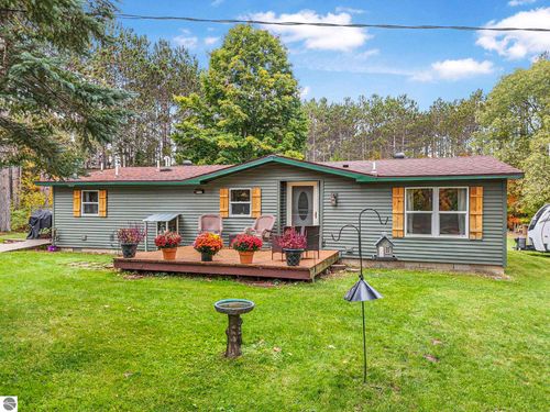 6188 Summit City Rd, Kingsley, MI, 49649-9439 | Card Image