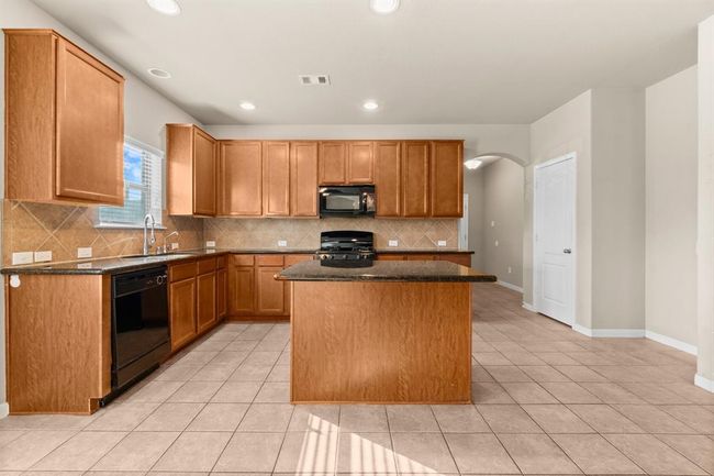 2827 Lockeridge Oaks Dr, House other with 4 bedrooms, 3 bathrooms and 2 parking in Spring TX | Image 11