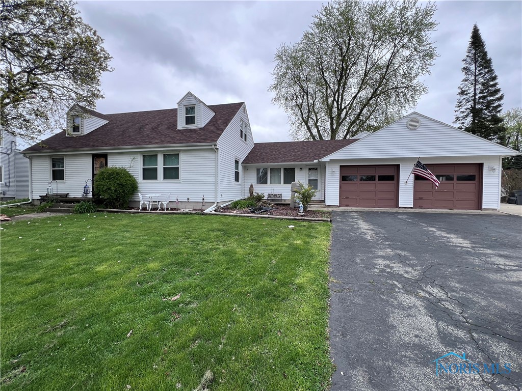 302nd St, Toledo, OH 43611
