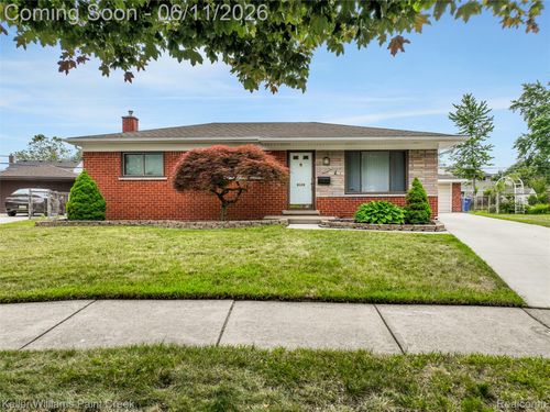 29720 Merrick Ave, Warren, MI, 48092-2120 | Card Image