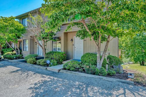 401 Harbor Ridge Dr, Goodview, VA, 24095-2307 | Card Image