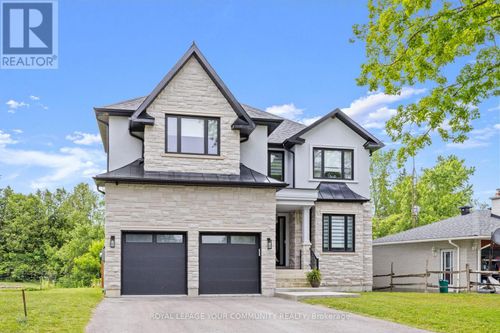 6077 Hillsdale Dr, Whitchurch Stouffville, ON, L4A3B7 | Card Image