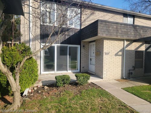 unit-3-8296 Karam Blvd, Warren, MI, 48093-2146 | Card Image