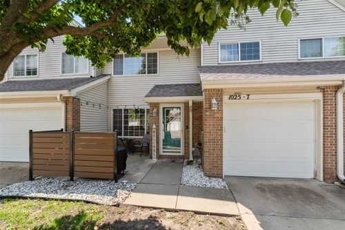 unit-7-1025 68th St, West Des Moines, IA, 50266-5709 | Card Image