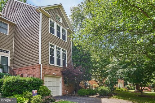 1230 Weatherstone Ct, RESTON, VA, 20194-1350 | Card Image