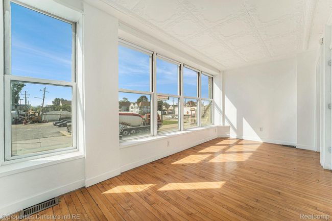 APT-2 - 8820 Joseph Campau St, Condo with 2 bedrooms, 2 bathrooms and null parking in Hamtramck MI | Image 13