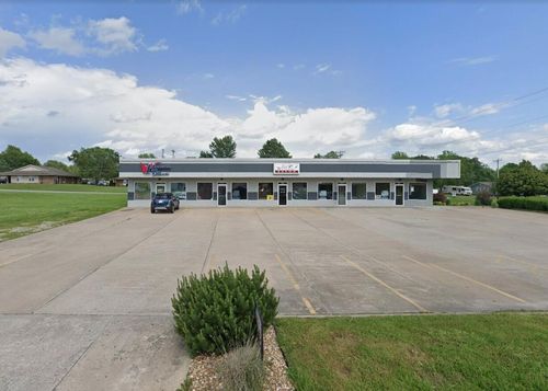 240 Village Center St, Nixa, MO, 65714-8869 | Card Image