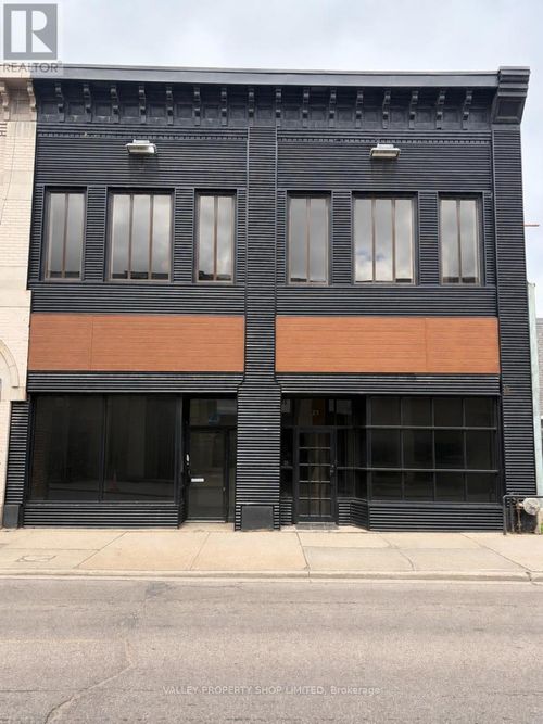 21 Pembroke Street W, Pembroke, ON, K8A5R4 | Card Image