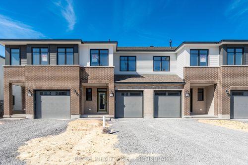 332 Dockside Dr, Kingston, ON, K7K0L6 | Card Image