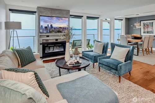 apt-207-3717 Beach Dr Sw, Seattle, WA, 98116-3053 | Card Image