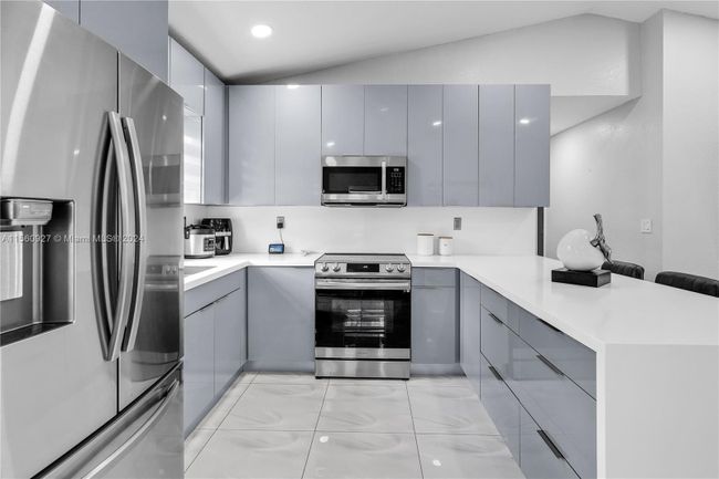 24260 Sw 129 Th Path, House other with 3 bedrooms, 1 bathrooms and null parking in Homestead FL | Image 10