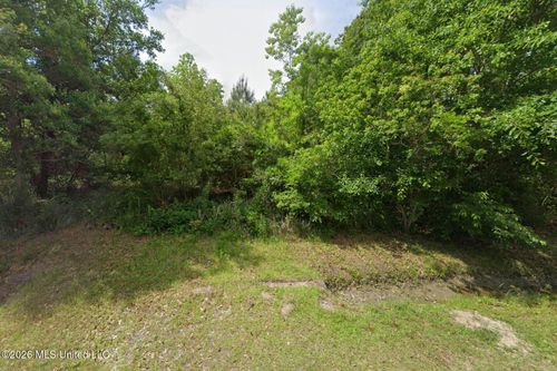 315 Sandy, Waveland, MS, 39576 | Card Image
