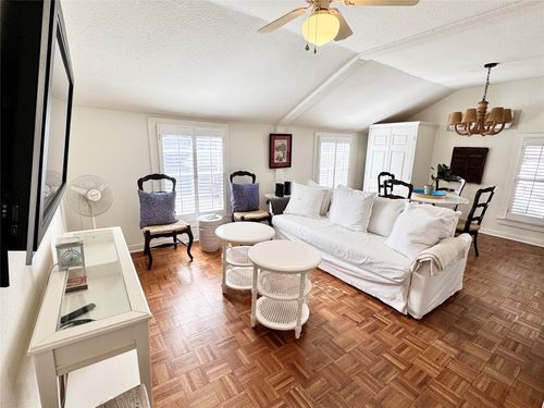 4416 Westway Ave, Dallas, TX, 75205-3631 | Card Image