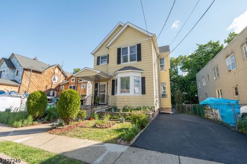 68 Richard St, Passaic, NJ, 07055-2632 | Card Image