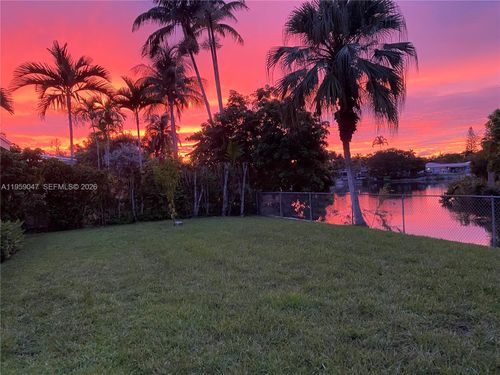 6331 Sw 62nd Ter, South Miami, FL, 33143-2133 | Card Image