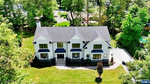 559 Stellman Rd, River Vale, NJ, 07675-6127 | Card Image