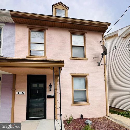 136 N Railroad St, ANNVILLE, PA, 17003-1541 | Card Image