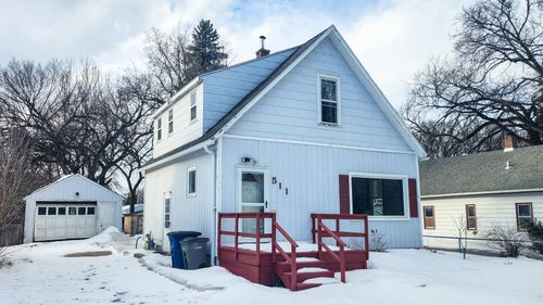 511 11th St N, Moorhead, MN, 56560-2038 | Card Image