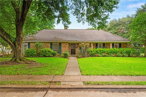 4706 Wellington Blvd, Alexandria, LA, 71303-2517 | Card Image