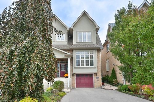 1025 Shaw Dr, Mississauga, ON, L5G3Z3 | Card Image