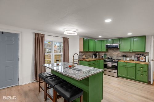 116 Thomas St, Oil City, LA, 71061-8791 | Card Image