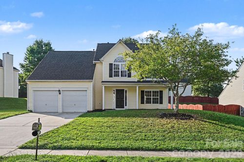 11008 Padderborn Ct, Charlotte, NC, 28215-7394 | Card Image