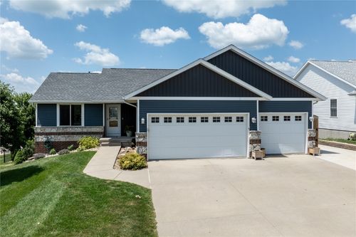 609 Endeavor Ave, Urbana, IA, 52345-9127 | Card Image