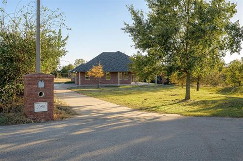 3080 Fawn Run, Blanchard, OK, 73010-4018 | Card Image
