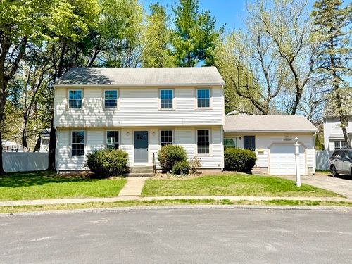 1 Brewster Dr, Needham, MA, 02492-1105 | Card Image