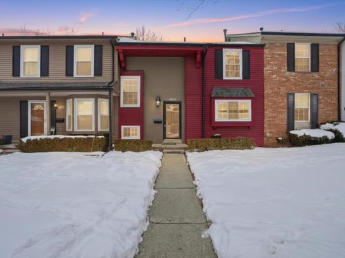 3184 Bolgos Cir, Ann Arbor, MI, 48105-1564 | Card Image